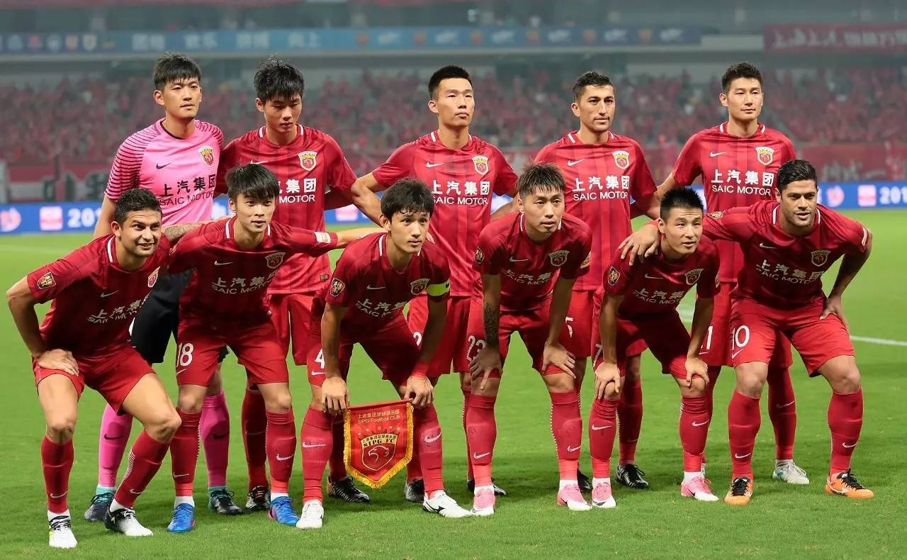 关于上港客场胜权健，争夺前四名位置的信息